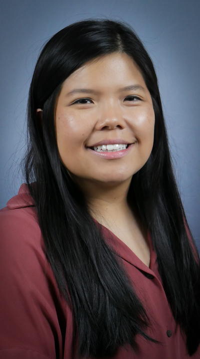 Headshot of Jennifer Khong, PA-C, smiling from the shoulders up